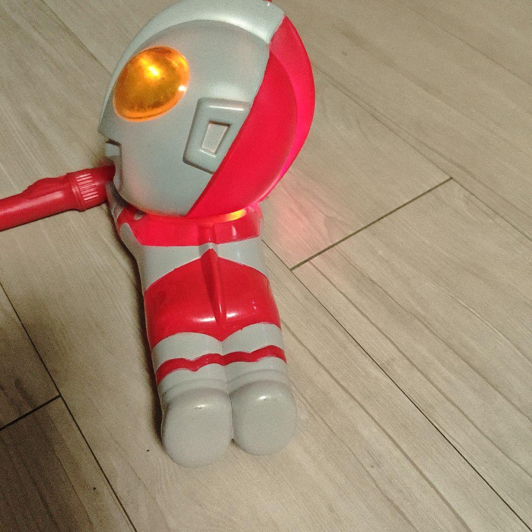 ウルトラマン フィギュア 点灯機能付き