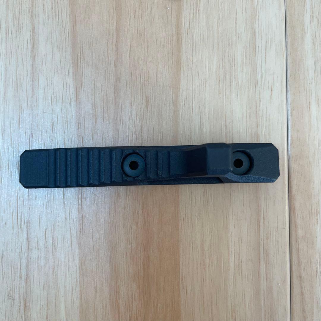 実物　フォアグリップ　ICRW MLOK AFG