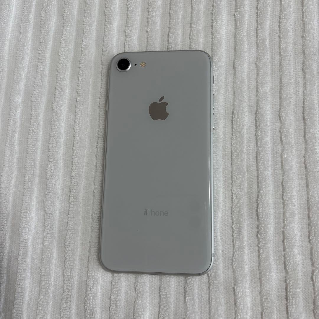 Apple iPhone 8 64gb シルバー mq792j/a A1906