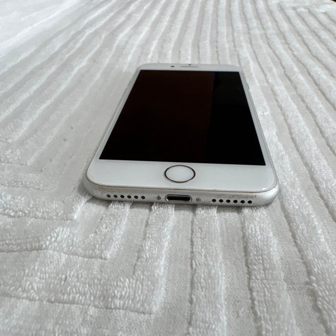 Apple iPhone 8 64gb シルバー mq792j/a A1906