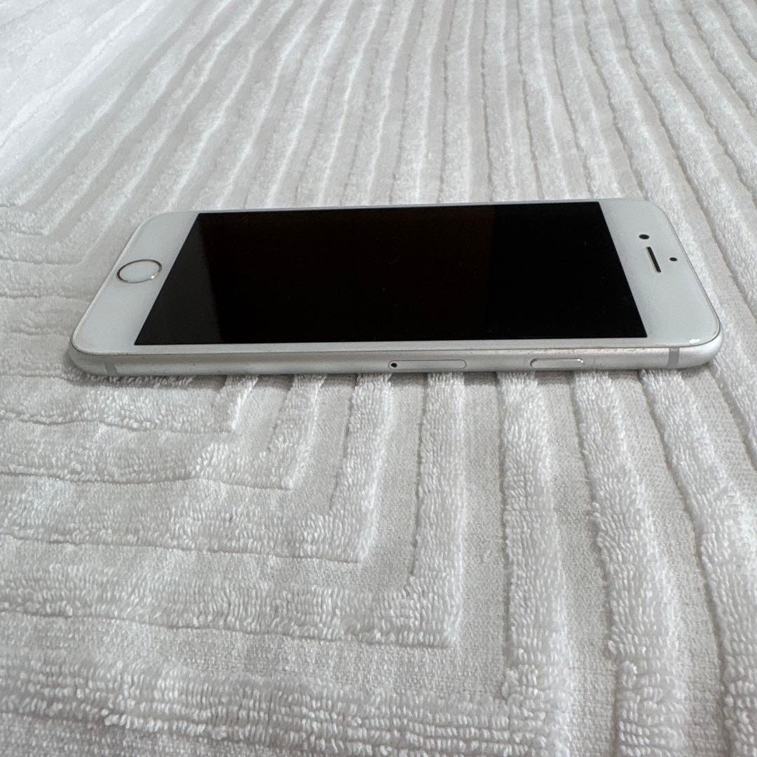 Apple iPhone 8 64gb シルバー mq792j/a A1906