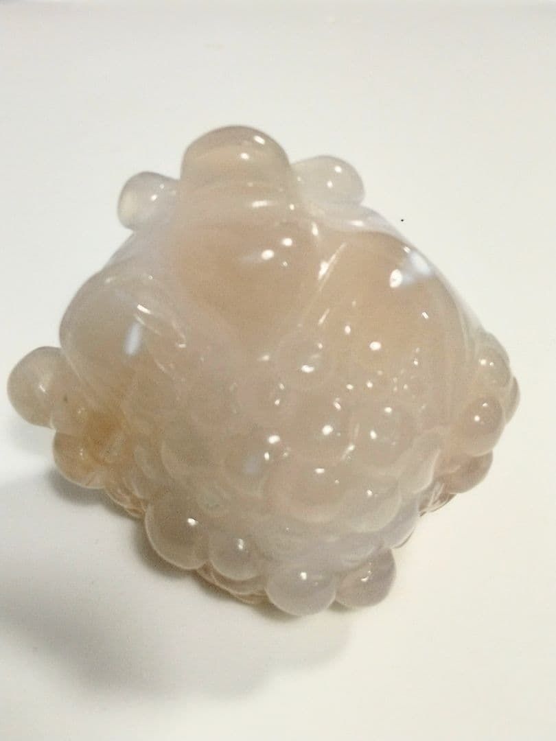 笑う銭蛙彫刻晶洞瑪瑙置物