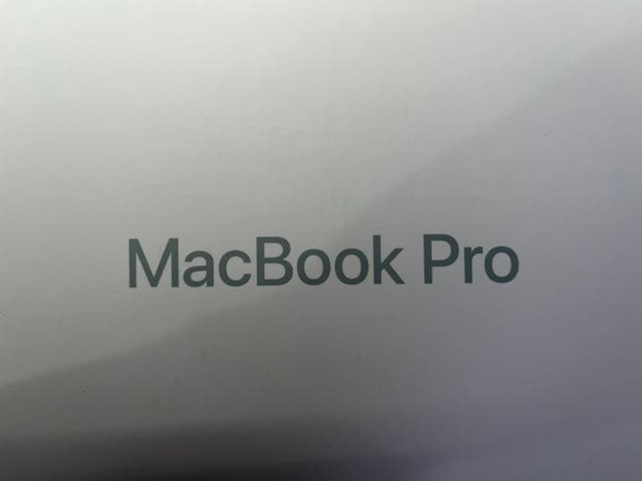 MacBook Pro 13-inchi,2017（スペースグレー）